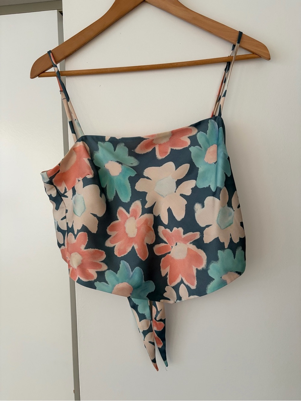 Floral print satin tie top